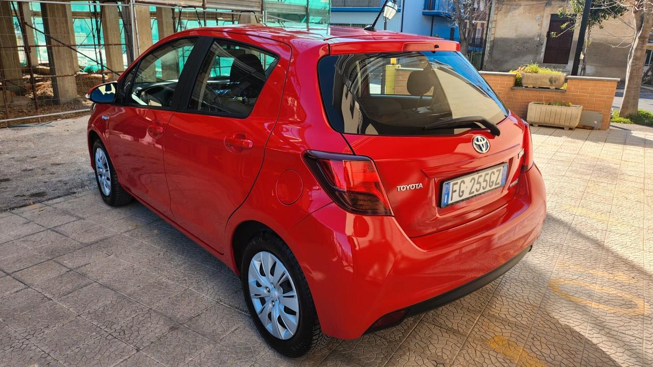 Toyota Yaris 1.5 Hybrid 5 porte Cool