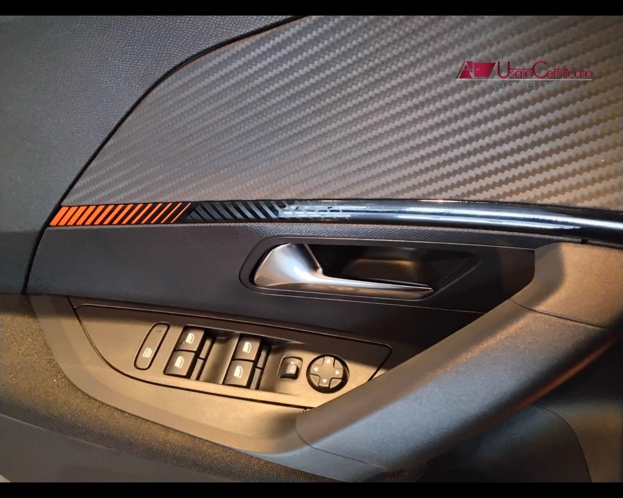 PEUGEOT 2008 BlueHDi 110 S&S Active