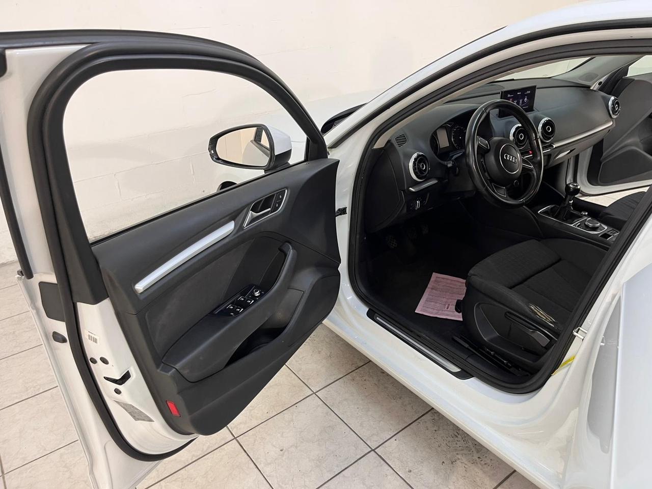 Audi A3 SPB 1.6 TDI Attraction