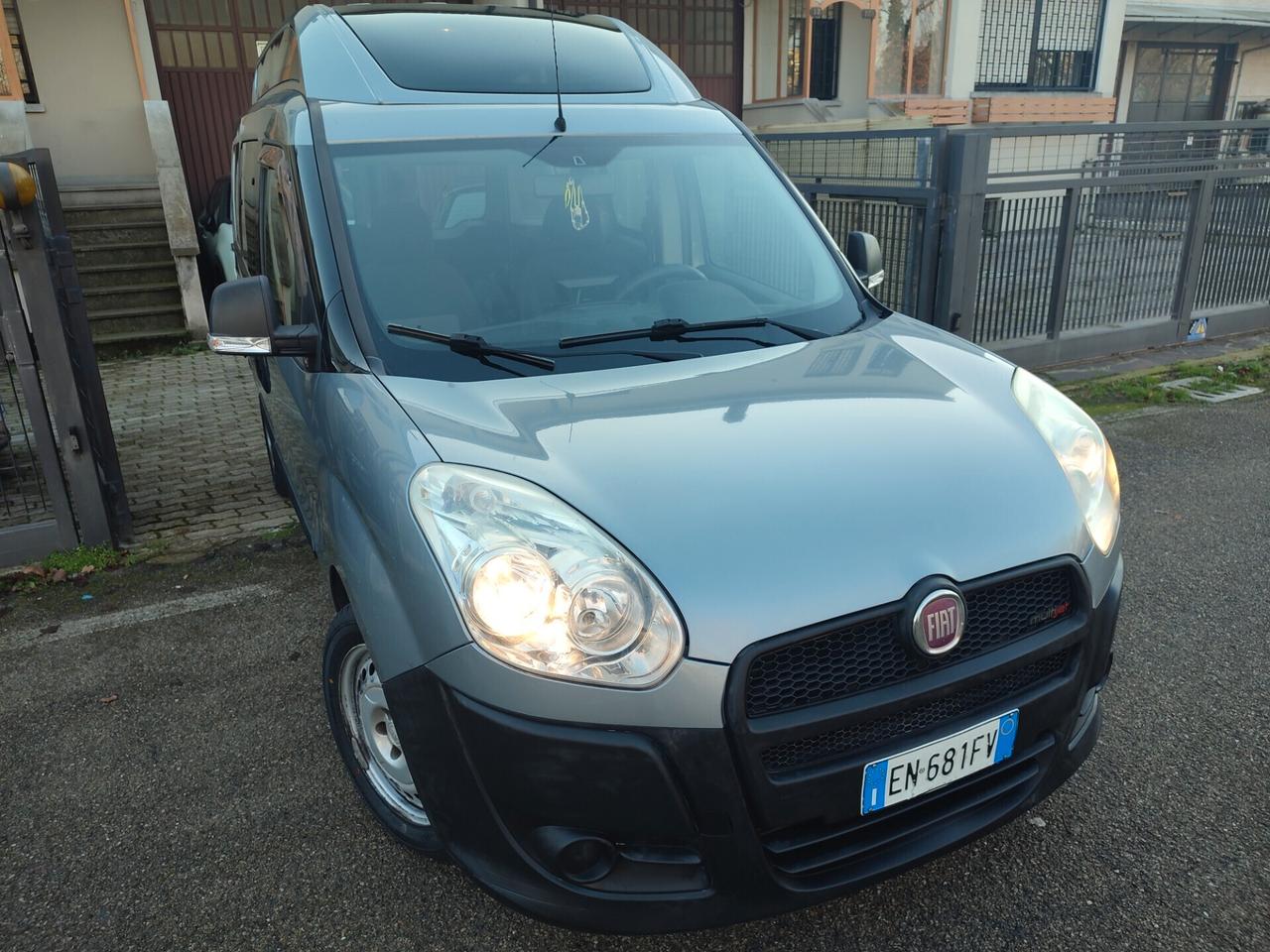 FIAT DOBLO PER I DISABILI 1.6MJT POCHI KM AUTOMATICO