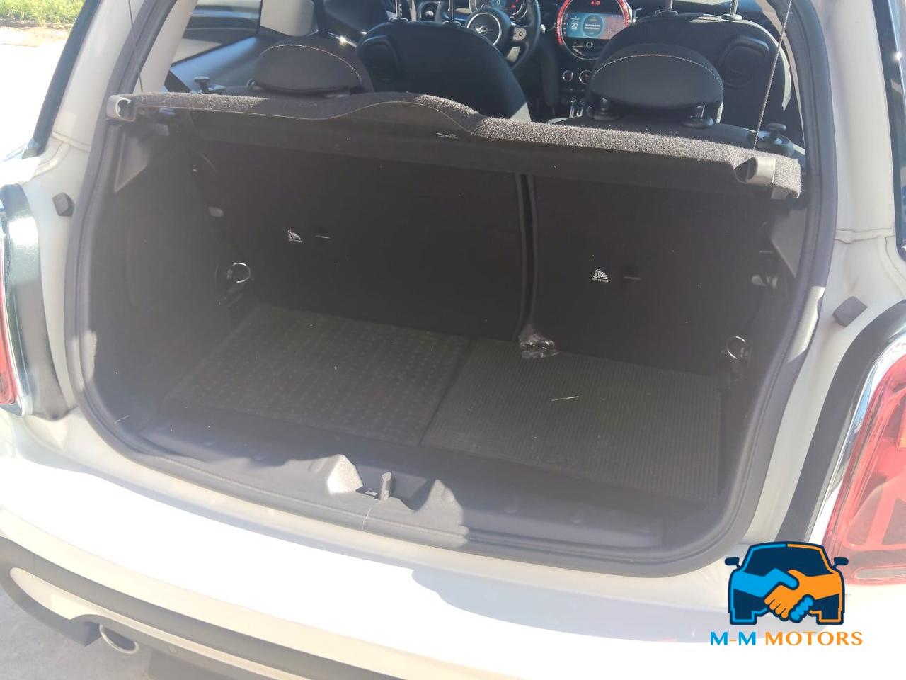 Mini 3 Porte Cooper Essential 1.5 Twin Power Turbo