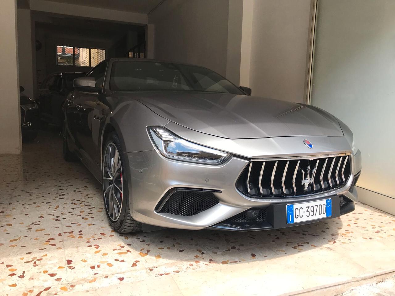 Maserati Ghibli V6 Diesel 250CV Gransport 12/2020