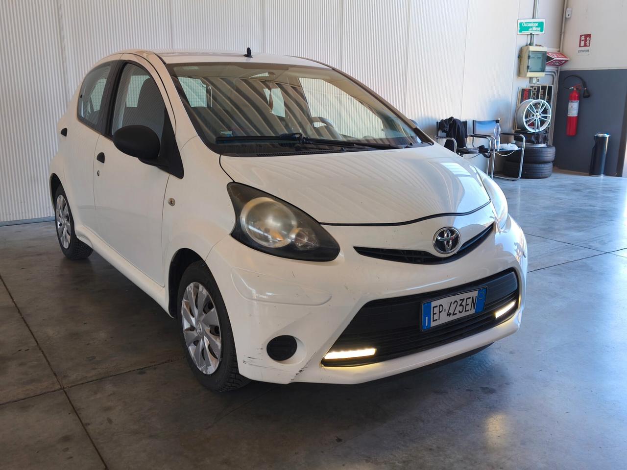 Toyota Aygo 1.0 12V VVT-i 5 porte