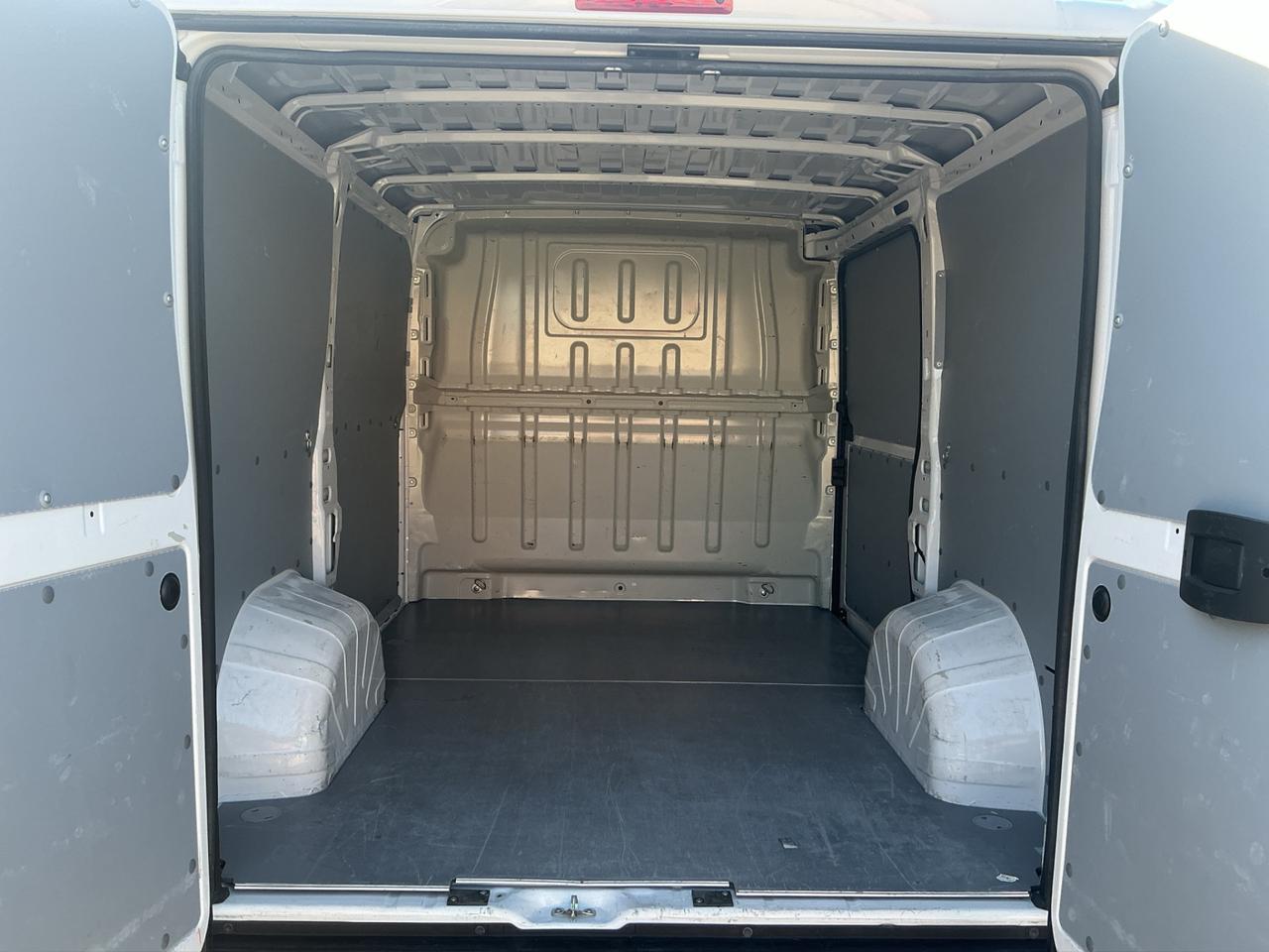 PEUGEOT Boxer (3ª serie) Boxer 328 2.2 BlueHDi 120 S&S PC-TN Furgone