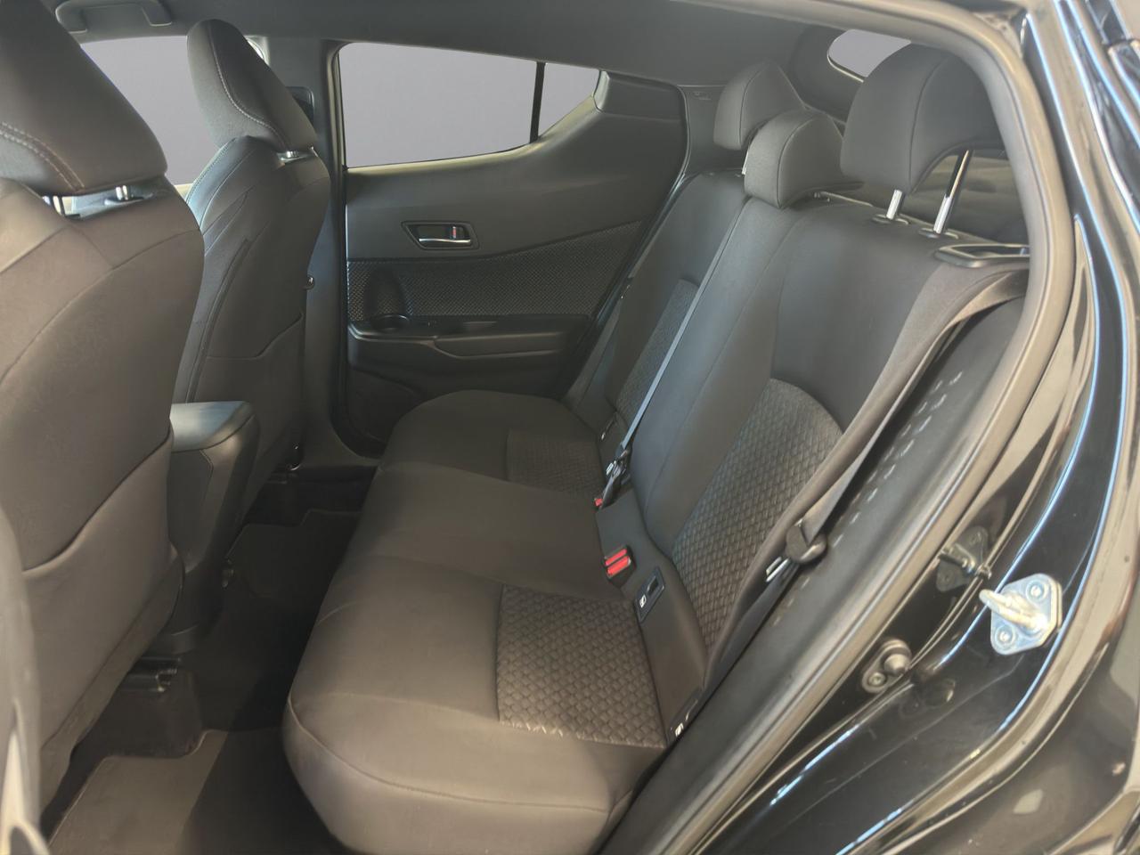 Toyota C-HR 1.8h Trend e-cvt