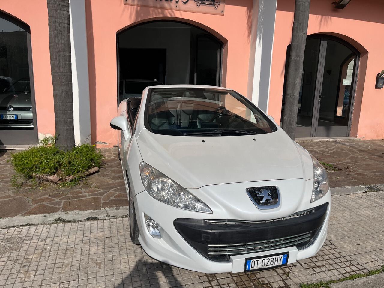 Peugeot 308 2.0 HDi 136CV CC aut. Féline