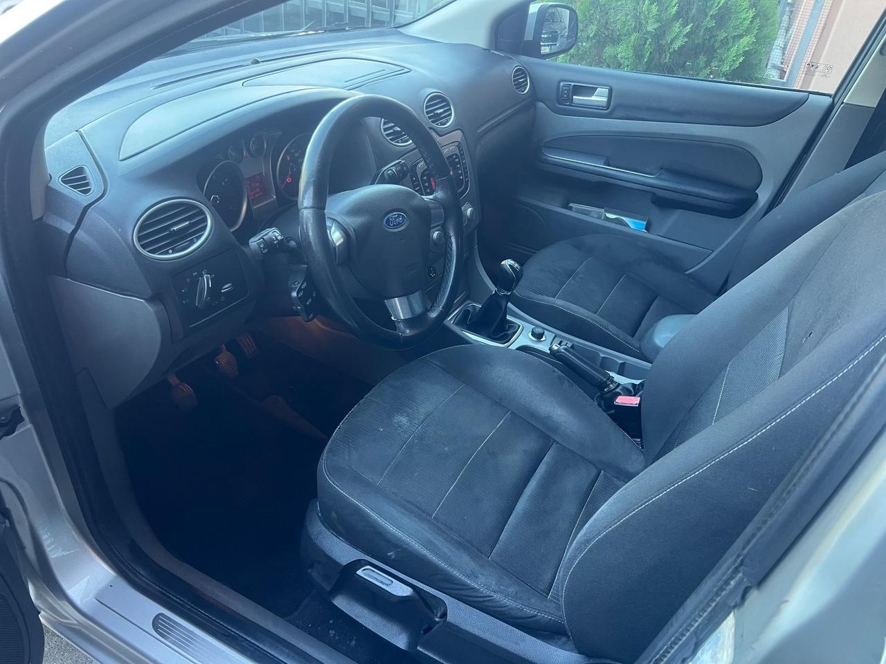 Ford Focus 2.0 (145CV) 5p. Bz.- GPL Tit.