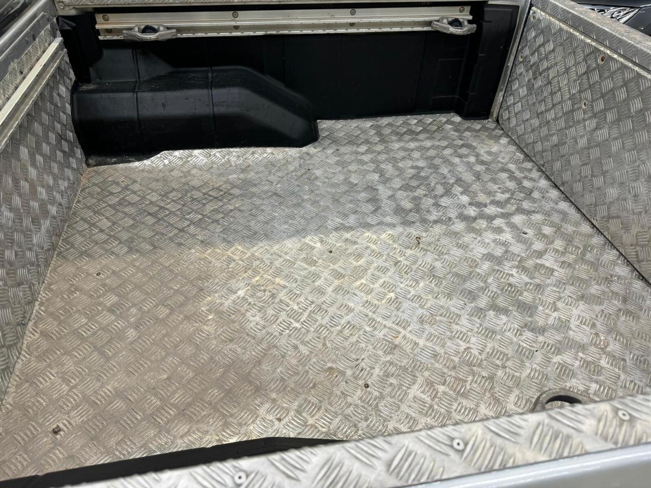 NISSAN NAVARA DOUBLE CAB