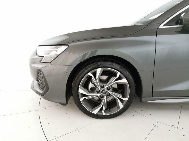 Audi A3 Sedan 35 2.0 tdi S line edition s-tronic
