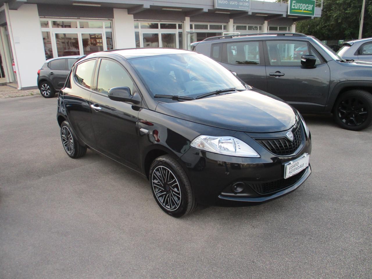 Lancia Ypsilon 1.0 FireFly 5 porte S&S Hybrid Oro