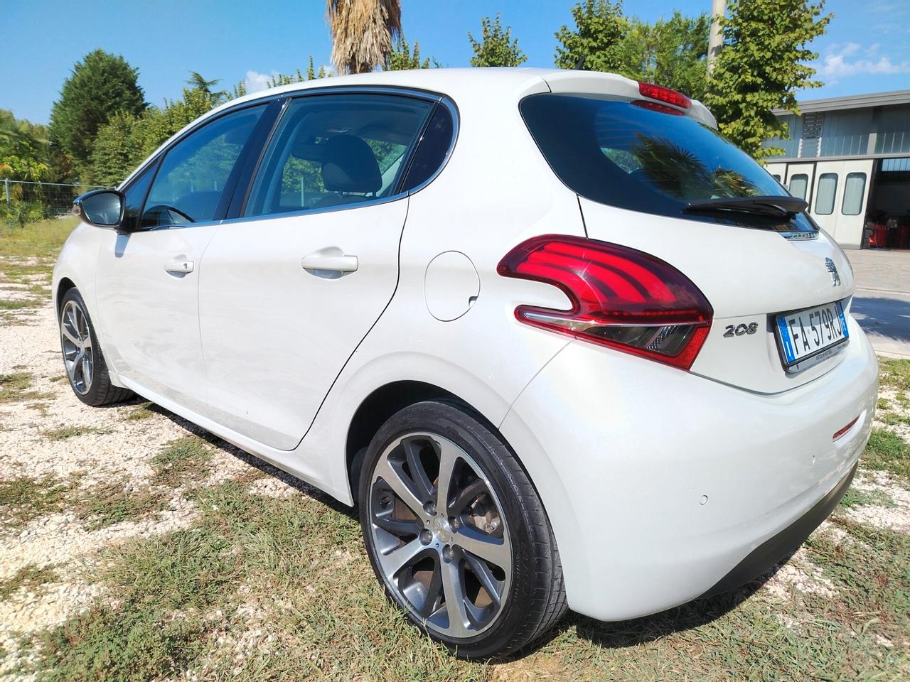 Peugeot 208 PureTech Turbo 110 S&S 5 porte GT Line