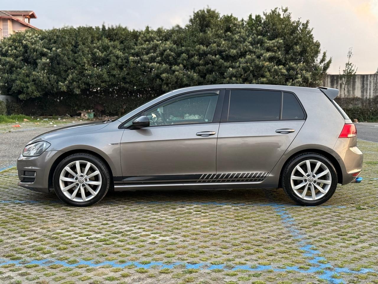 VOLKSWAGEN Golf 7 1.6 TDI 105cv DSG 2013 Highline
