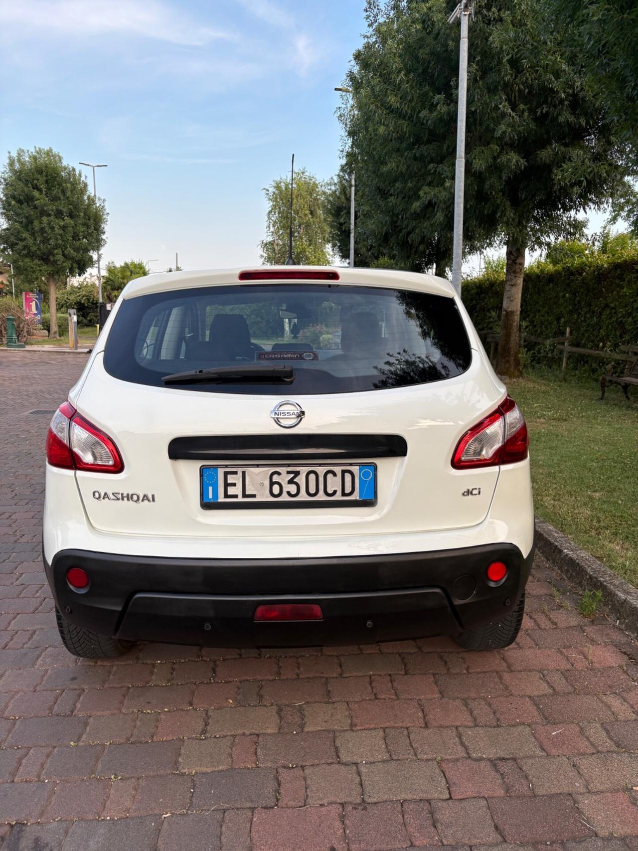 Nissan Qashqai 1.5 dCi DPF Visia ok Neopatentati!!!
