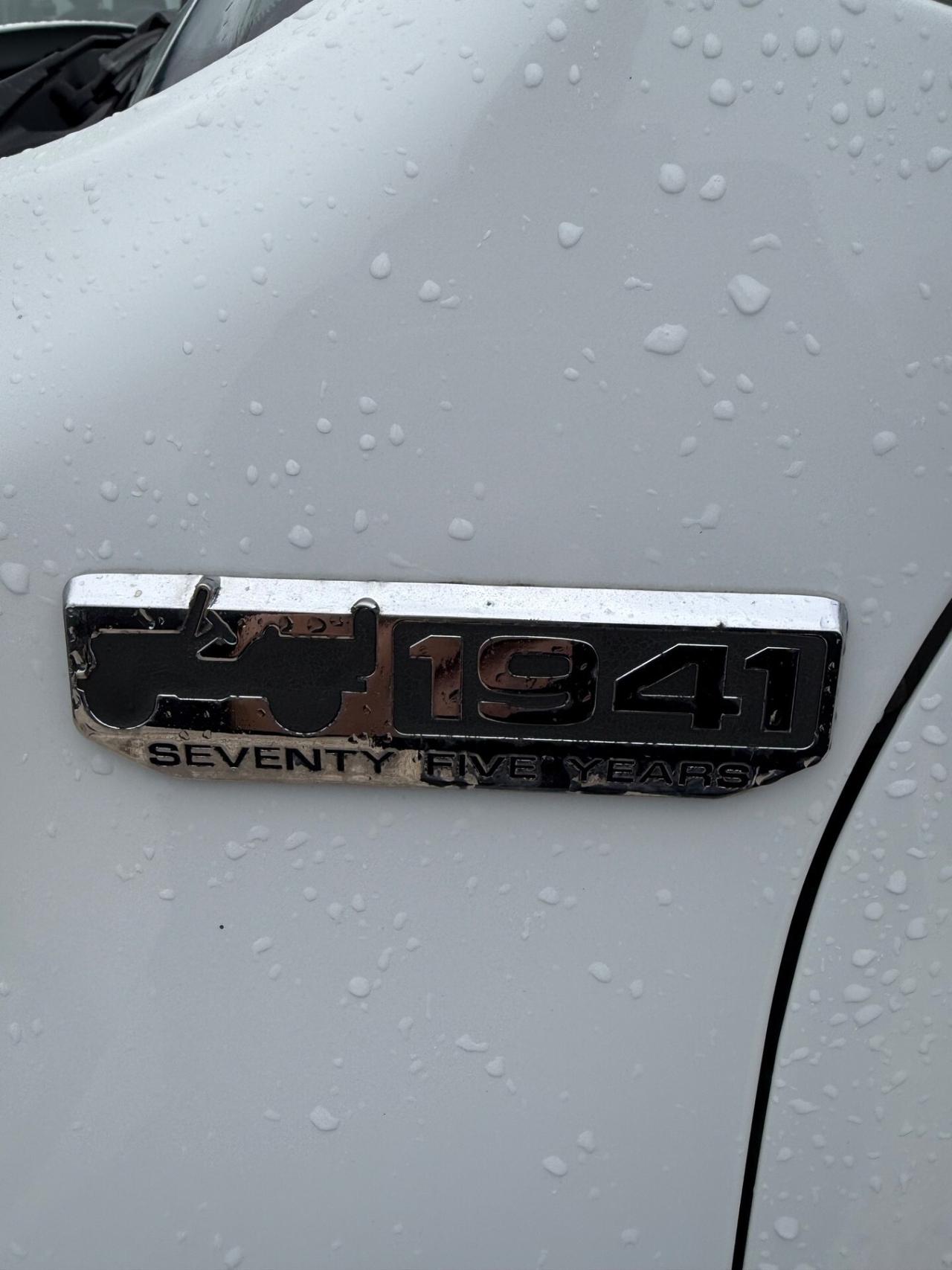 Jeep Renegade 1.6 E-TorQ GPL Sport 1941 edizione s