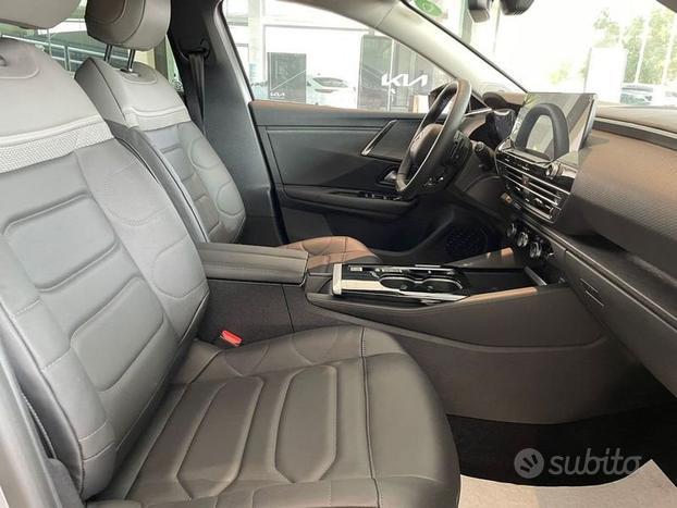 Citroën C5 X Hybrid 225 E-EAT8 Shine