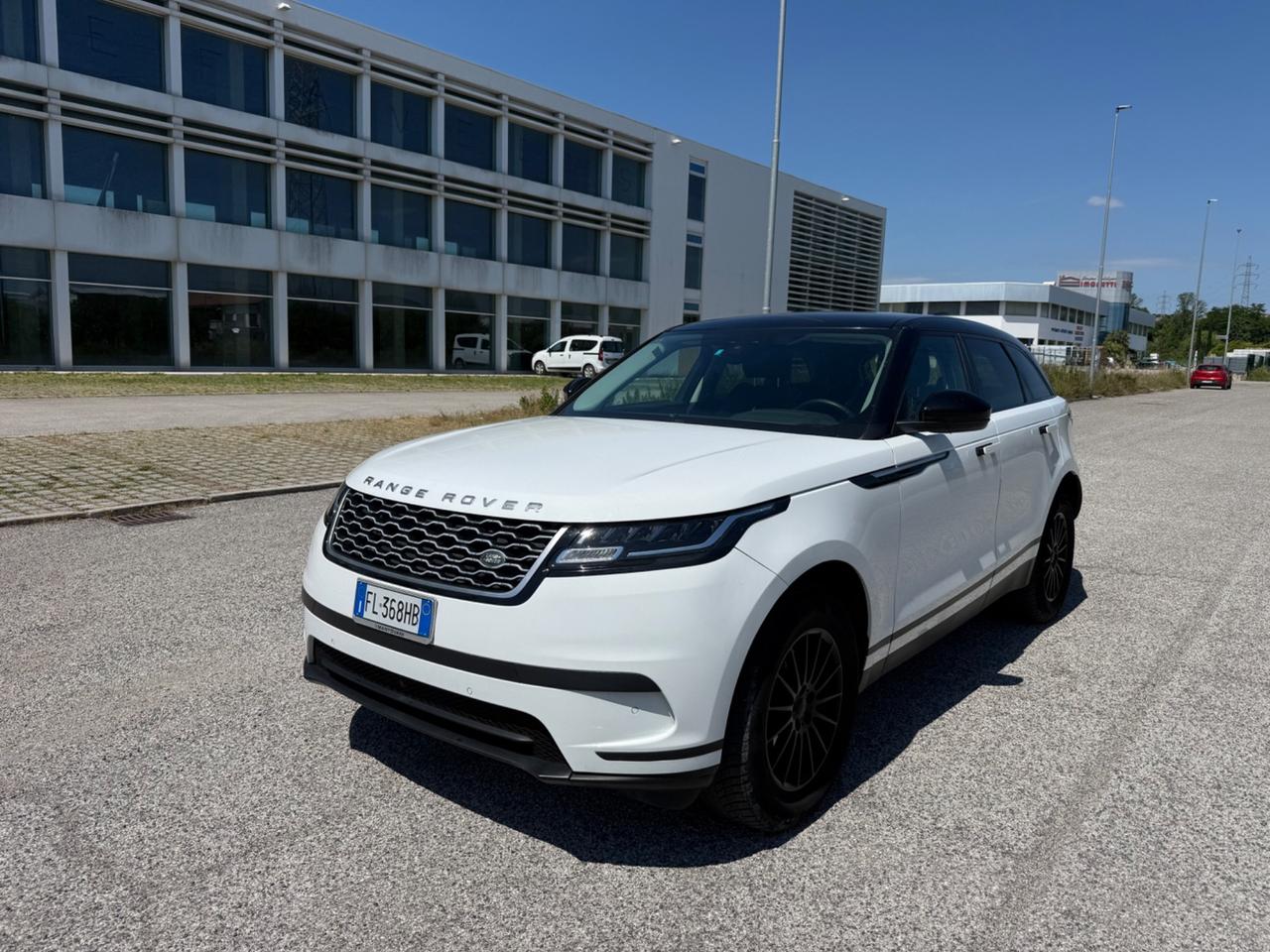 Land Rover Range Velar 2.0 TD4 180 CV R-Dynamic HSE