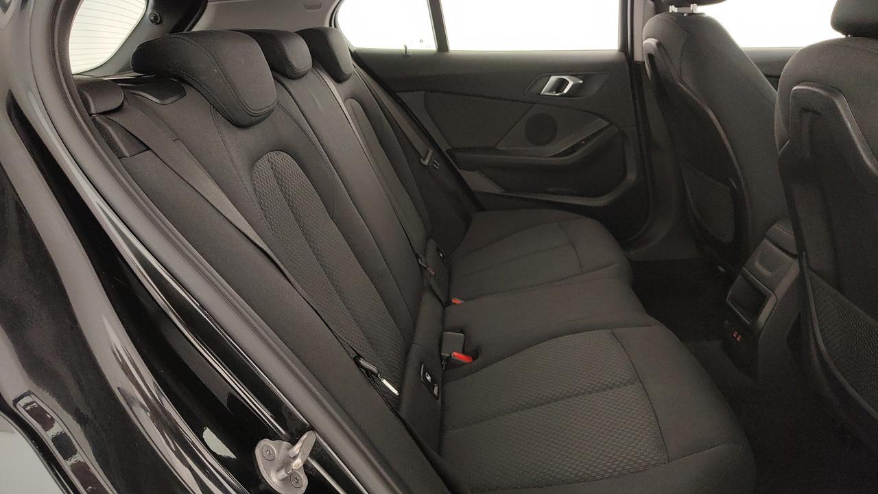 BMW Serie 1 F40 - 116d Advantage auto