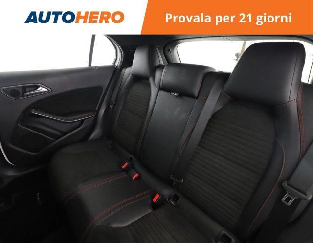 MERCEDES-BENZ GLA 220 d Automatic Premium