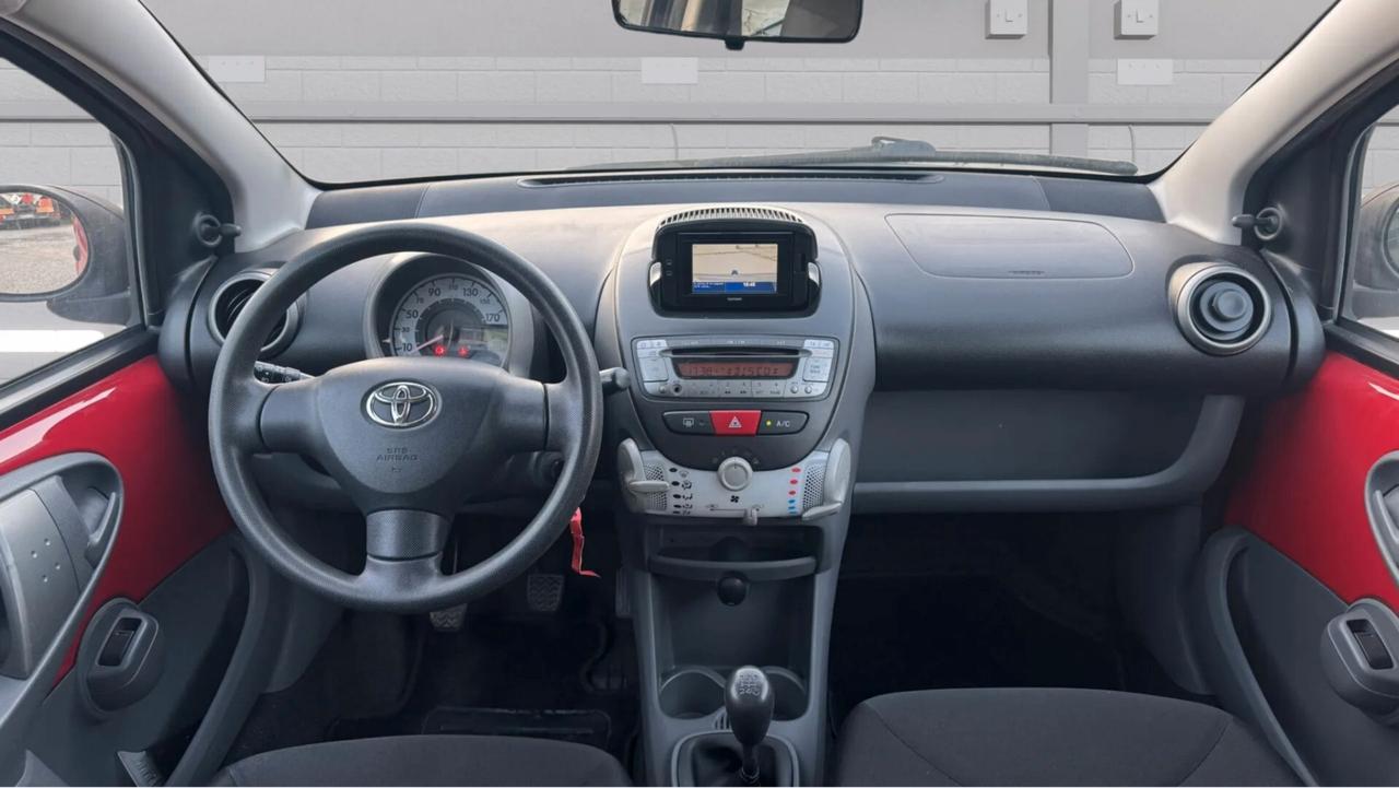 Toyota Aygo 1.0 12V VVT-i 3 porte Now Connect