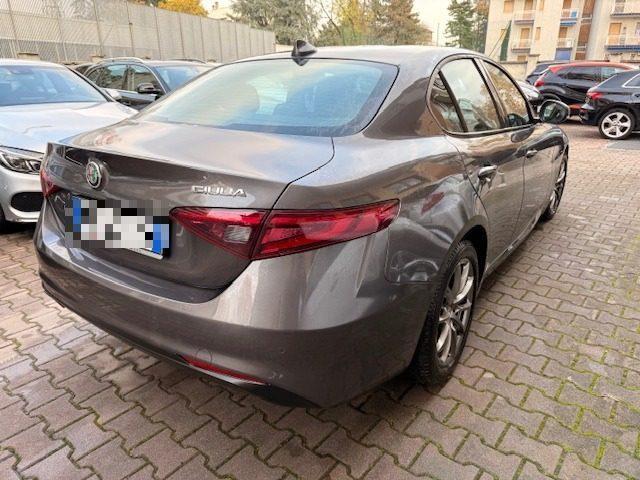 ALFA ROMEO Giulia 2.2 Turbodiesel 160 CV AT8 Business