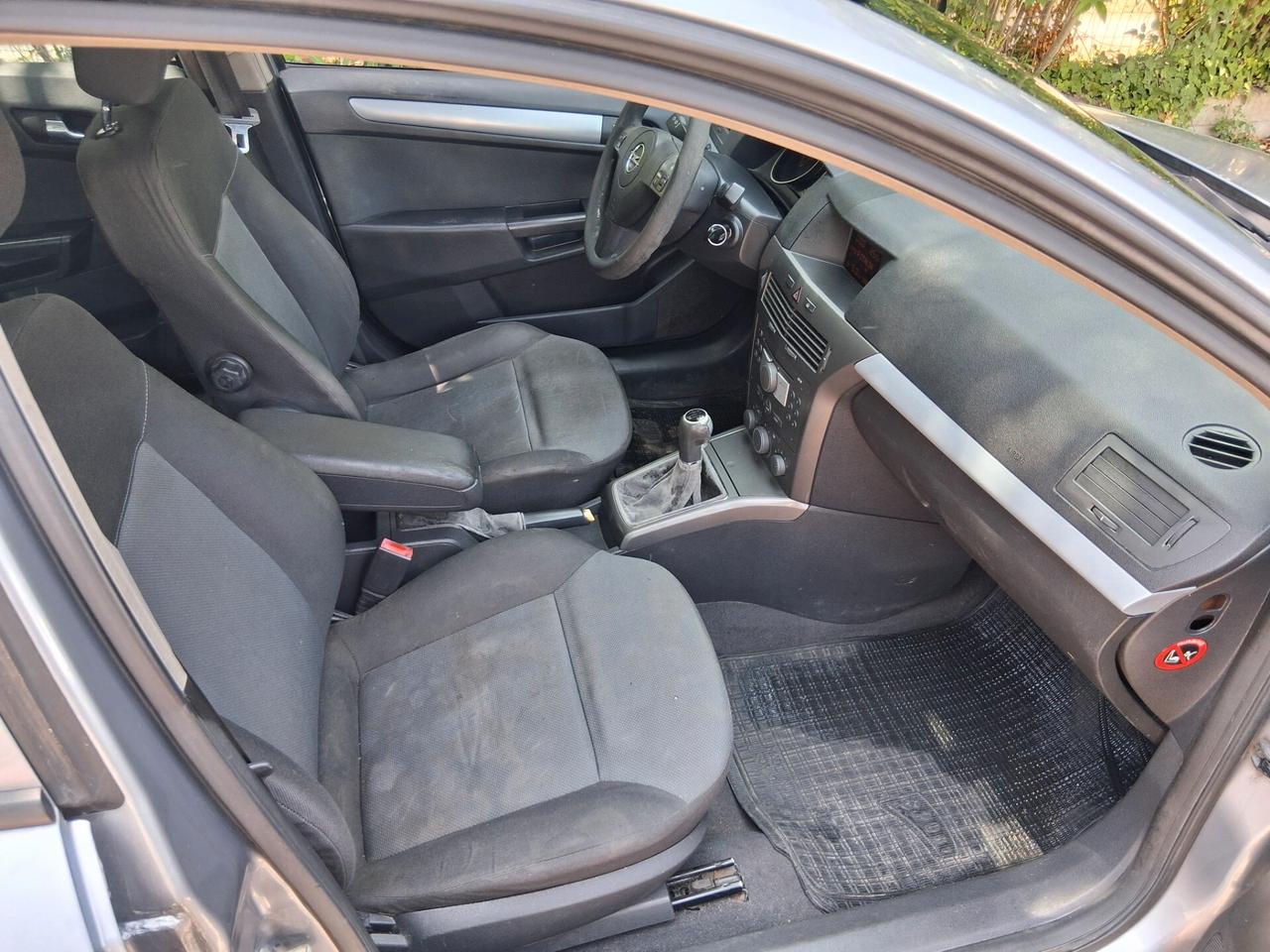 Opel Astra 1.7 CDTI 101CV 5 porte Cosmo