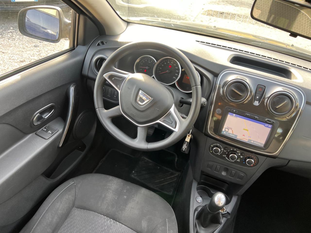 Dacia Logan GPL Lauréate permute rate garanzia