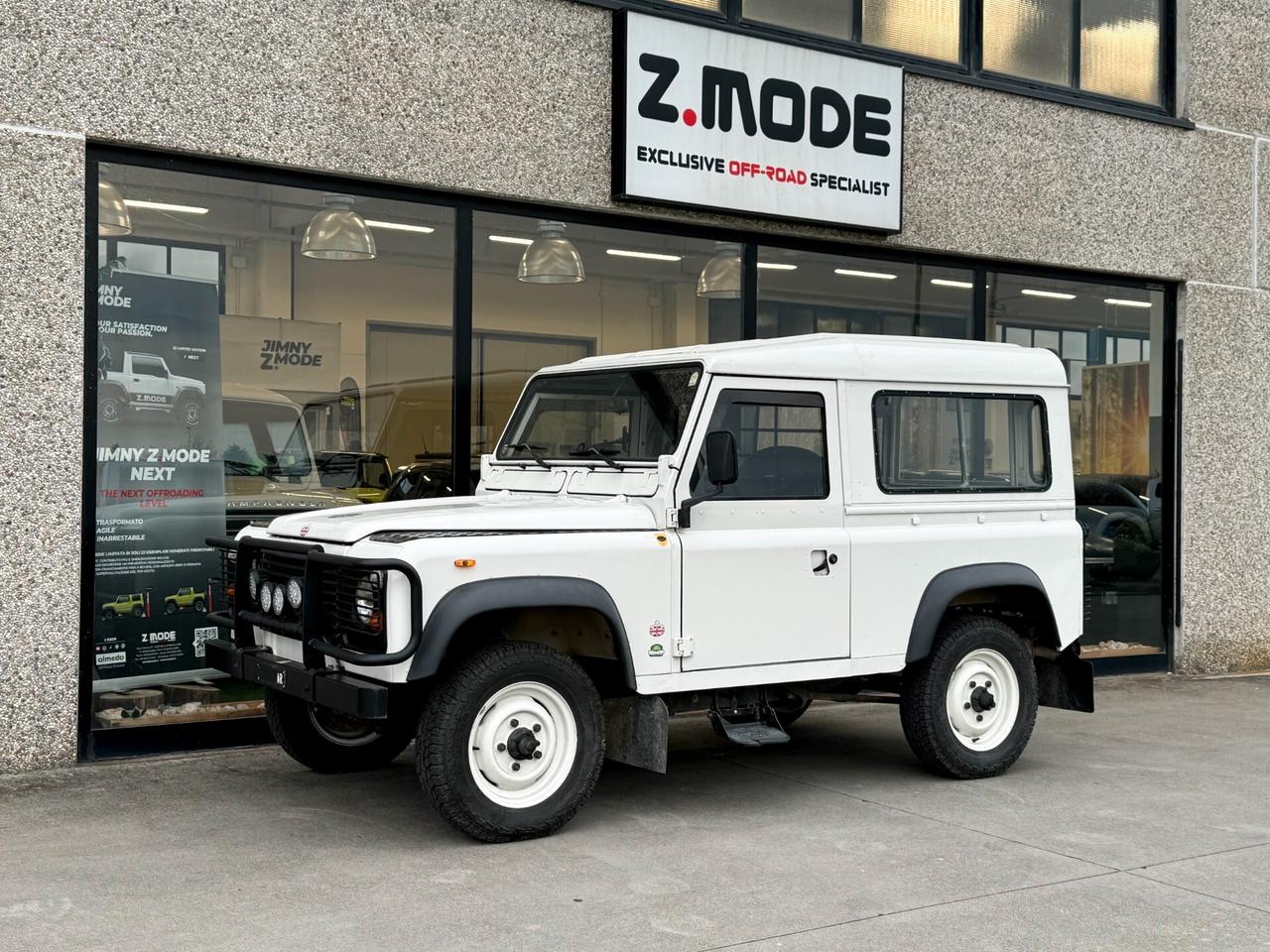 Land Rover Defender 90 Hard-top