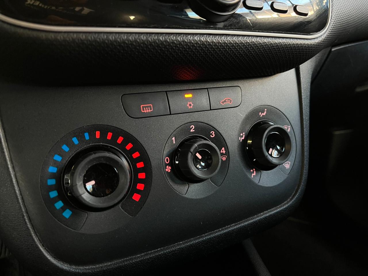 Fiat Punto 1.2cc 69cv EURO6B - OK NEOPAT. 1 PROPRIETARIA