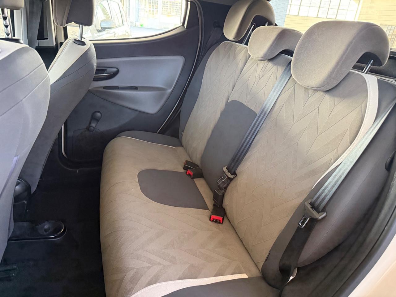 Lancia Ypsilon 1.2 69 CV 5 porte GPL Ecochic Unyca