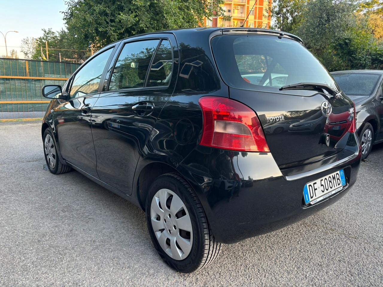 Toyota Yaris 1.3 5 porte Luna OK Neopatentati