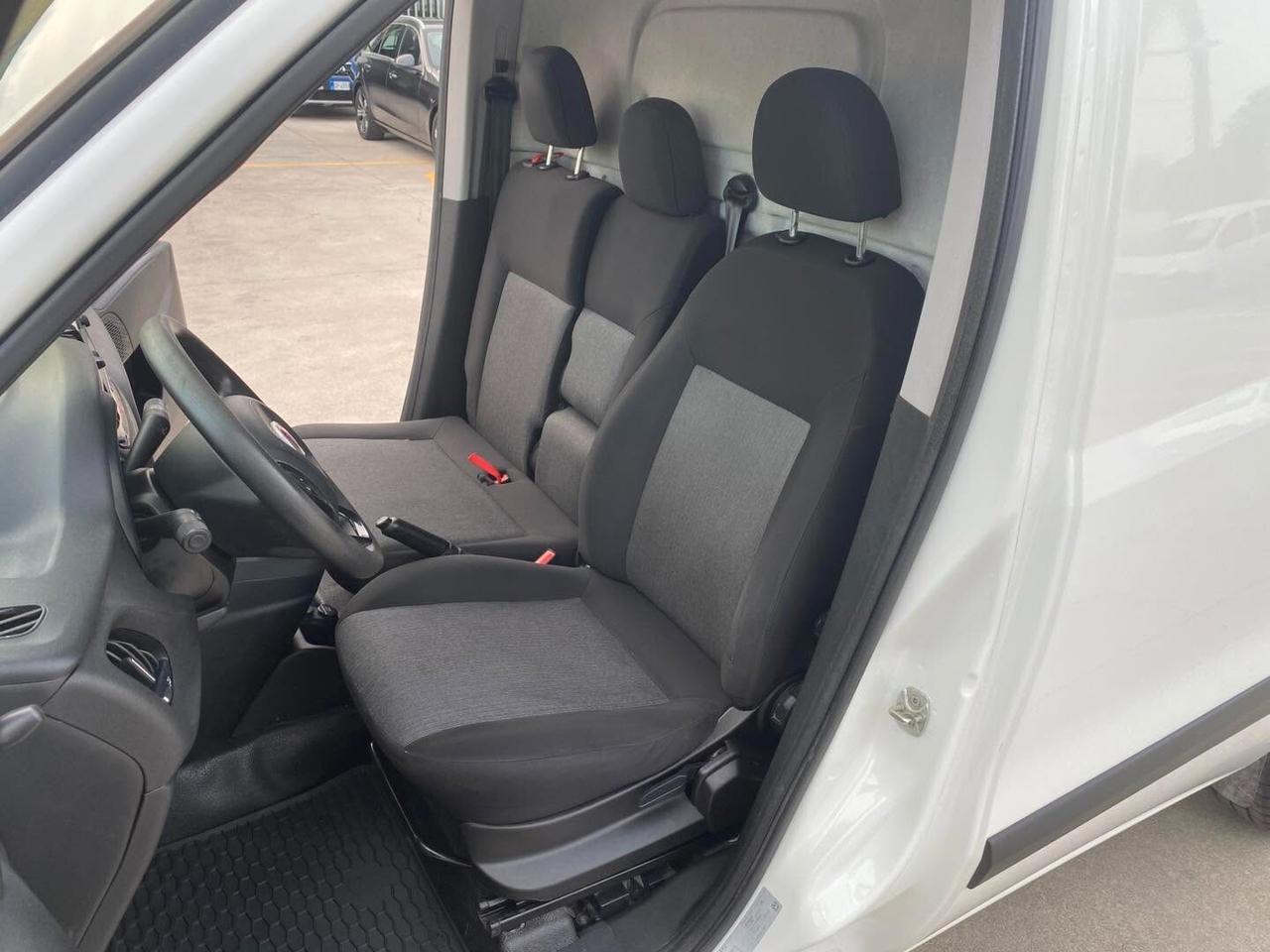 Fiat Doblò 1.6 Mjt2 120 CV 3 posti 12/2022