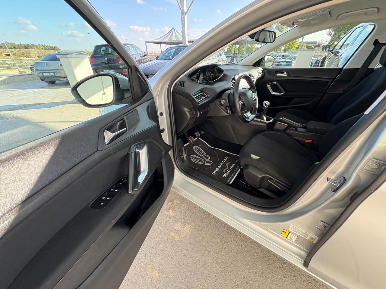 Peugeot 308 1.6 e-HDi 115 CV Stop&Start Business