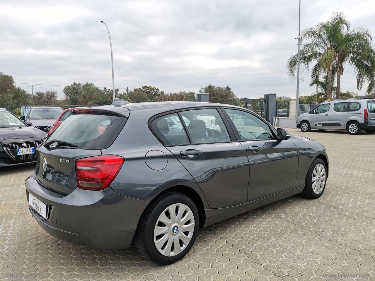BMW 118d 5p. Unique