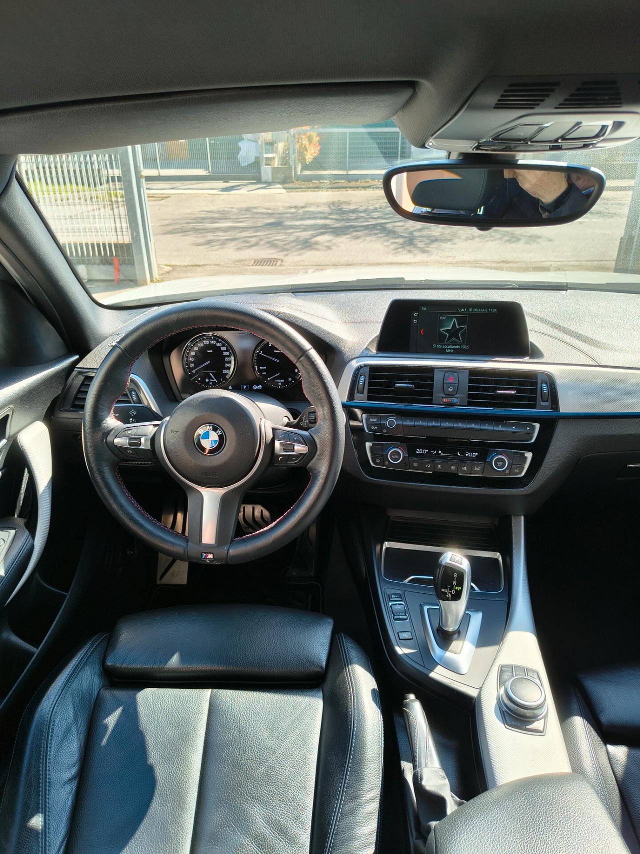 Bmw 116 116d 5p. Msport