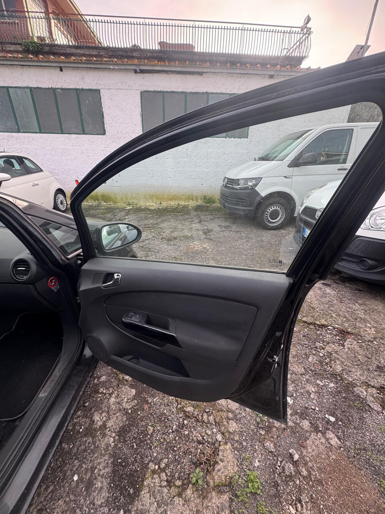 Opel Corsa 1.2 80CV 5 porte GPL-TECH Club