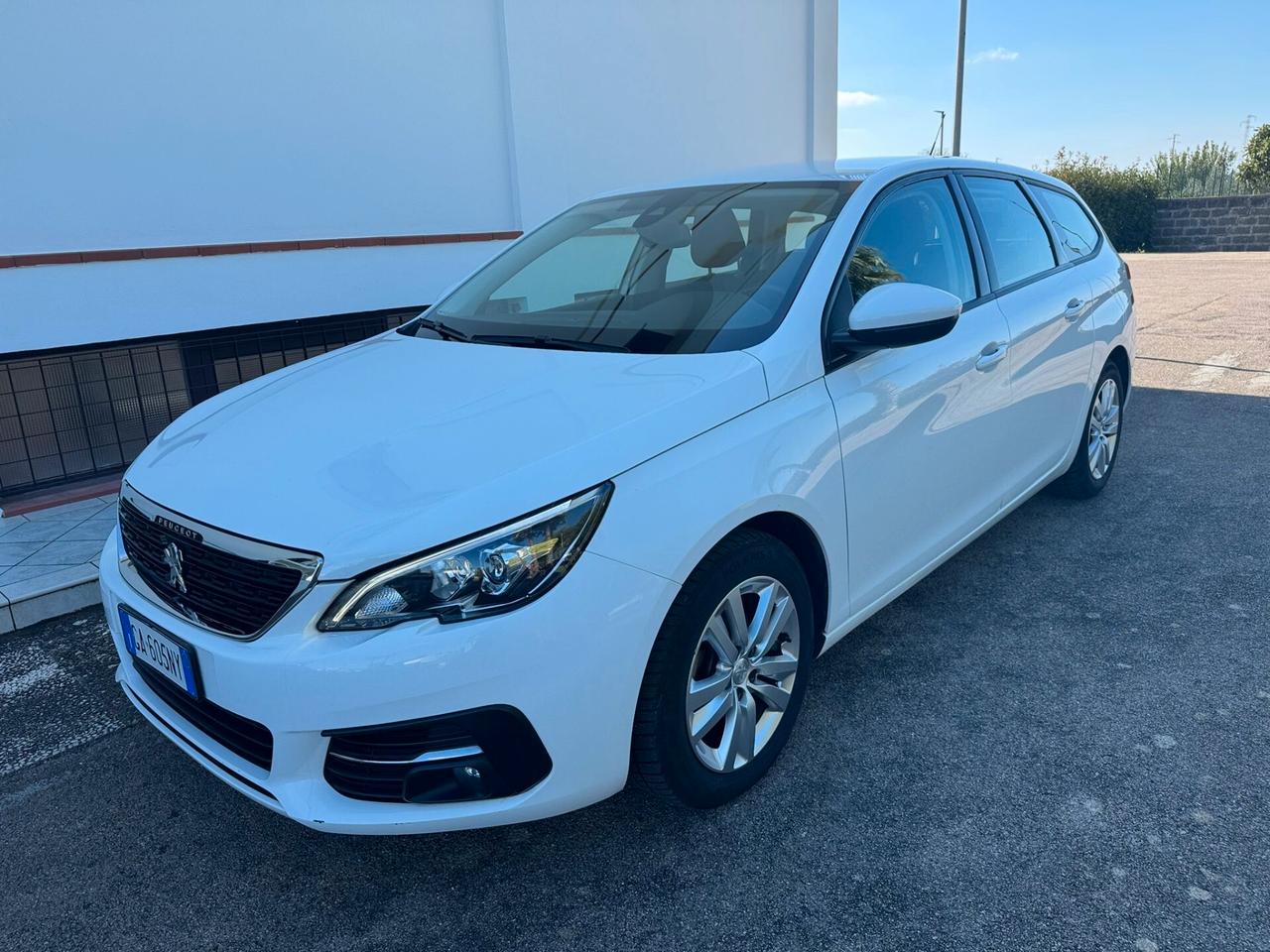 Peugeot 308 HDi AZIENDALE Cambio Automatico