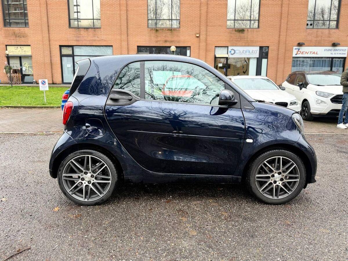 Smart Fortwo 0.9 t Brabus Xclusive 109cv twinamic