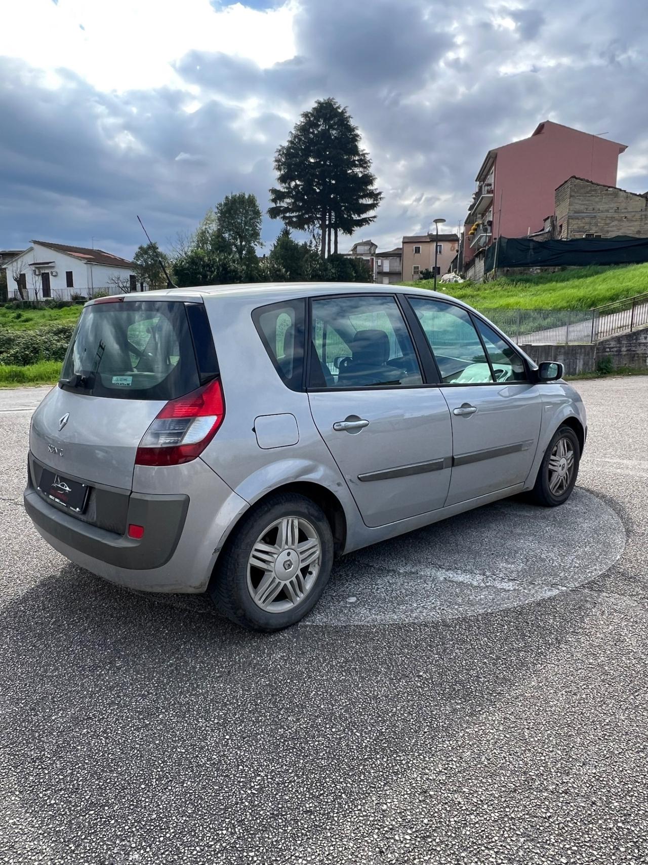 Renault Scenic Scénic 1.9 dCi/130CV Luxe Dynamique