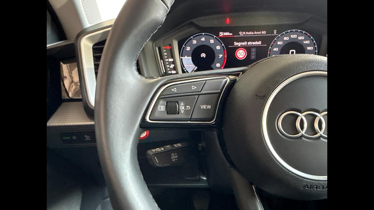 AUDI A1 II 2022 allstreet - A1 allstreet 30 1.0 tfsi Business 116cv