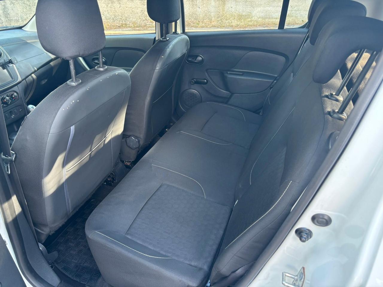 DACIA SANDERO 1.5 DCi Ambiance - 2014