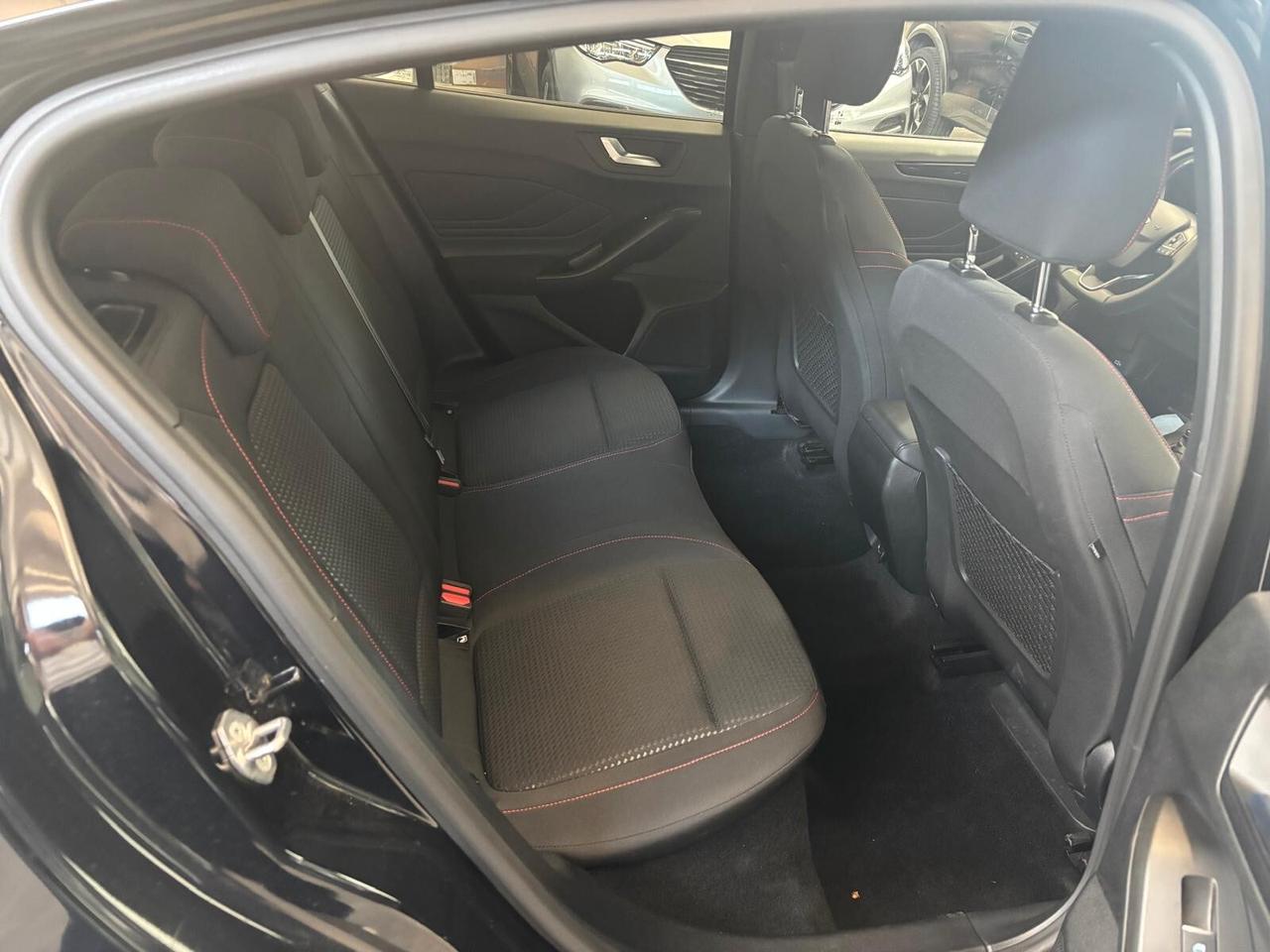 Ford Focus 1.0 EcoBoost Hybrid 125 CV 5p. ST-Line