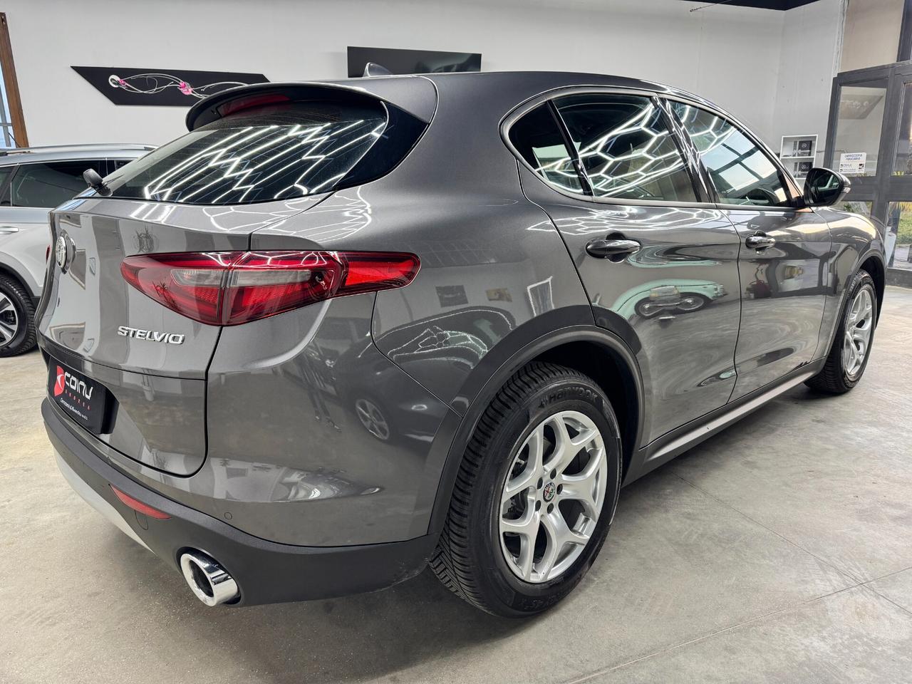 Alfa Romeo Stelvio 2.2 Turbodiesel 190 CV AT8 Q4 Business