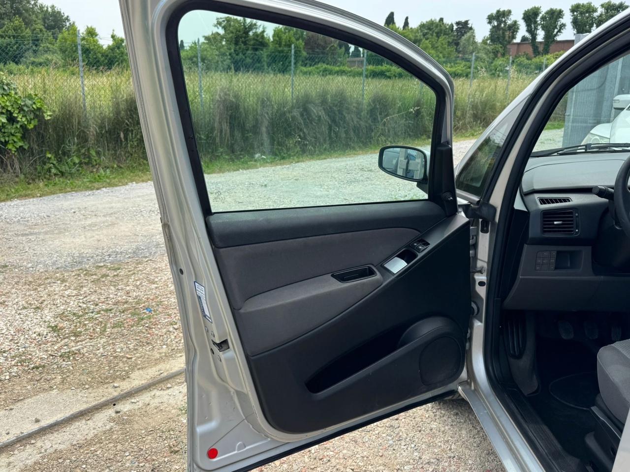 Fiat Idea 1.2 16V BlackLabel Neopatentati