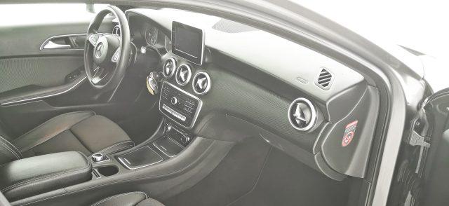 MERCEDES-BENZ A 220 d Automatic Business