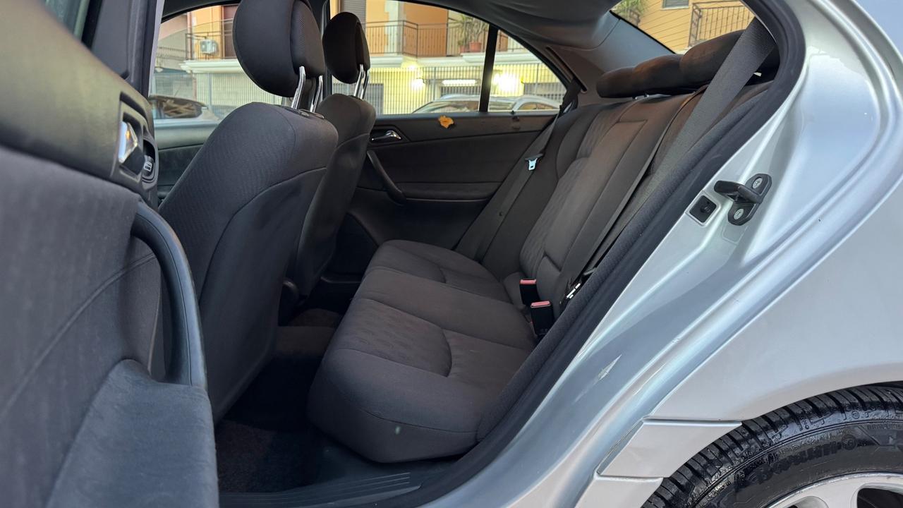 Mercedes-benz C 220 CDI cat Elegance