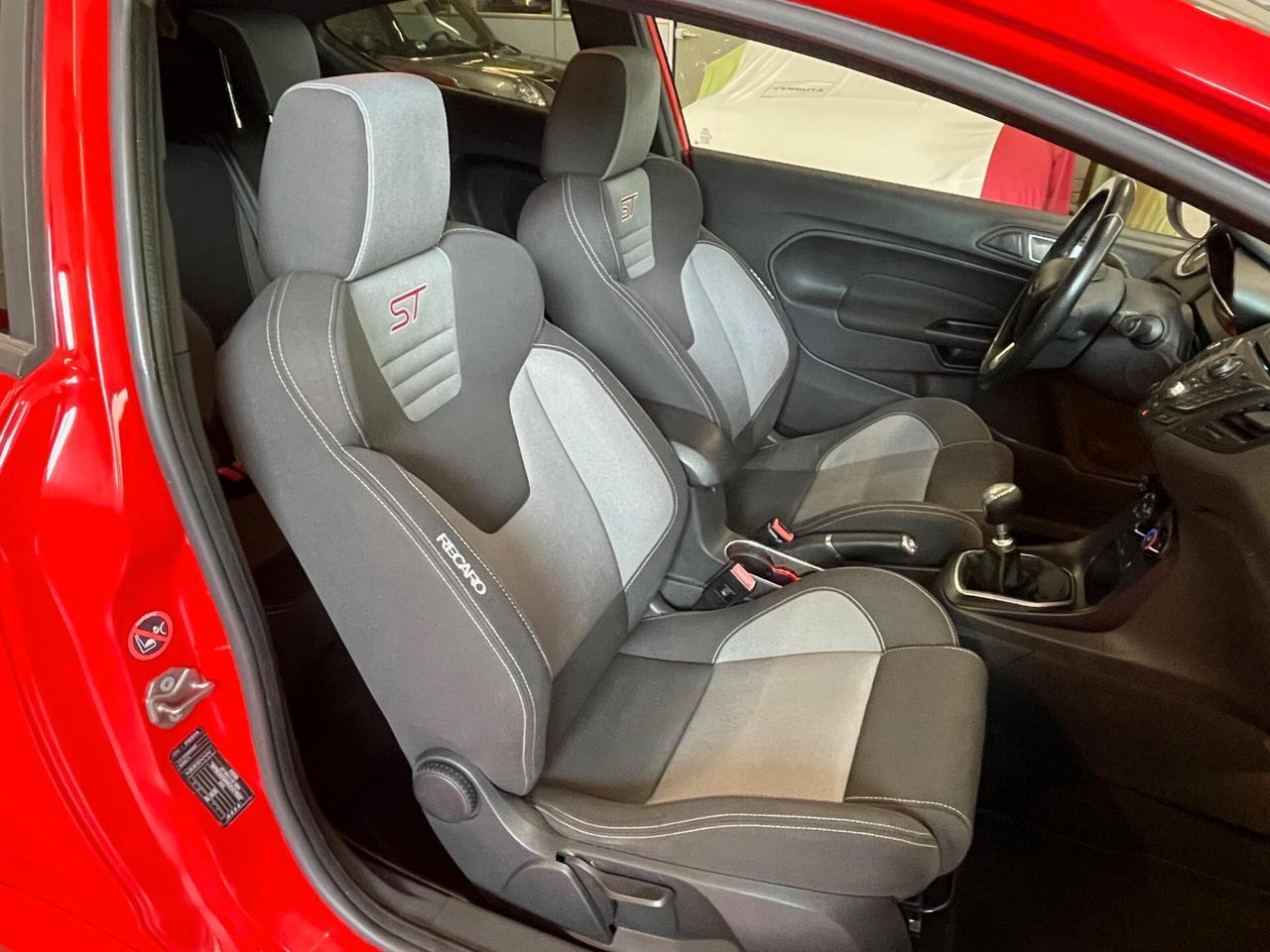 Ford Fiesta 1.6 182CV 3 porte ST