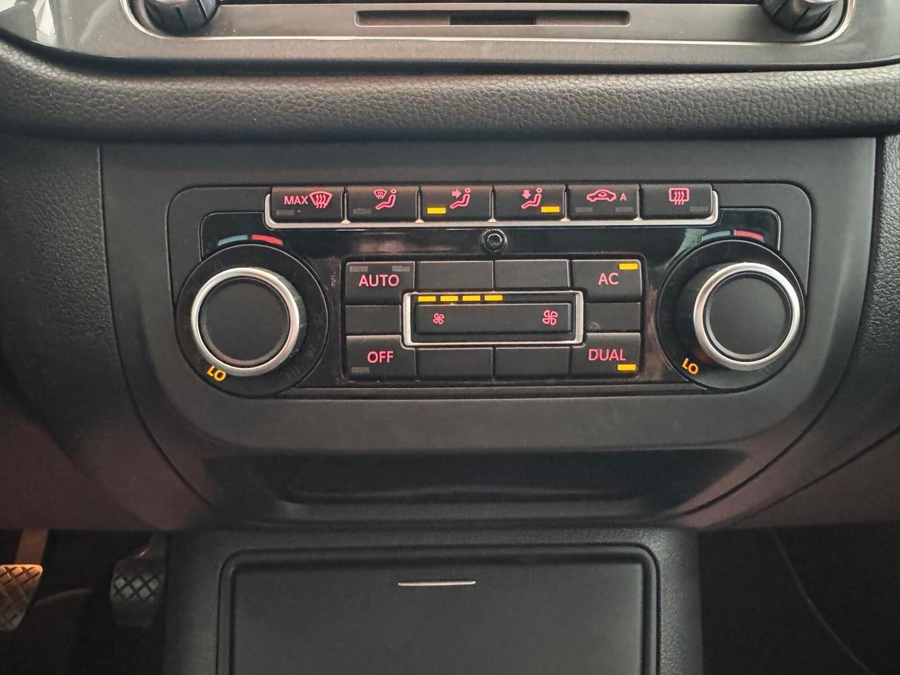 Volkswagen Tiguan / 2.0cc 140 CV / Diesel / Tetto /119000 km