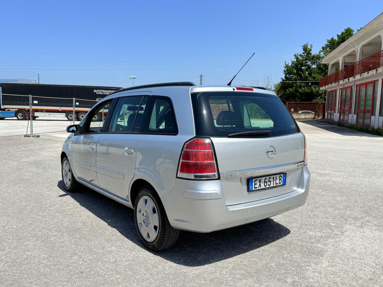 Opel Zafira 1.6 16V ecoM 94CV Cosmo