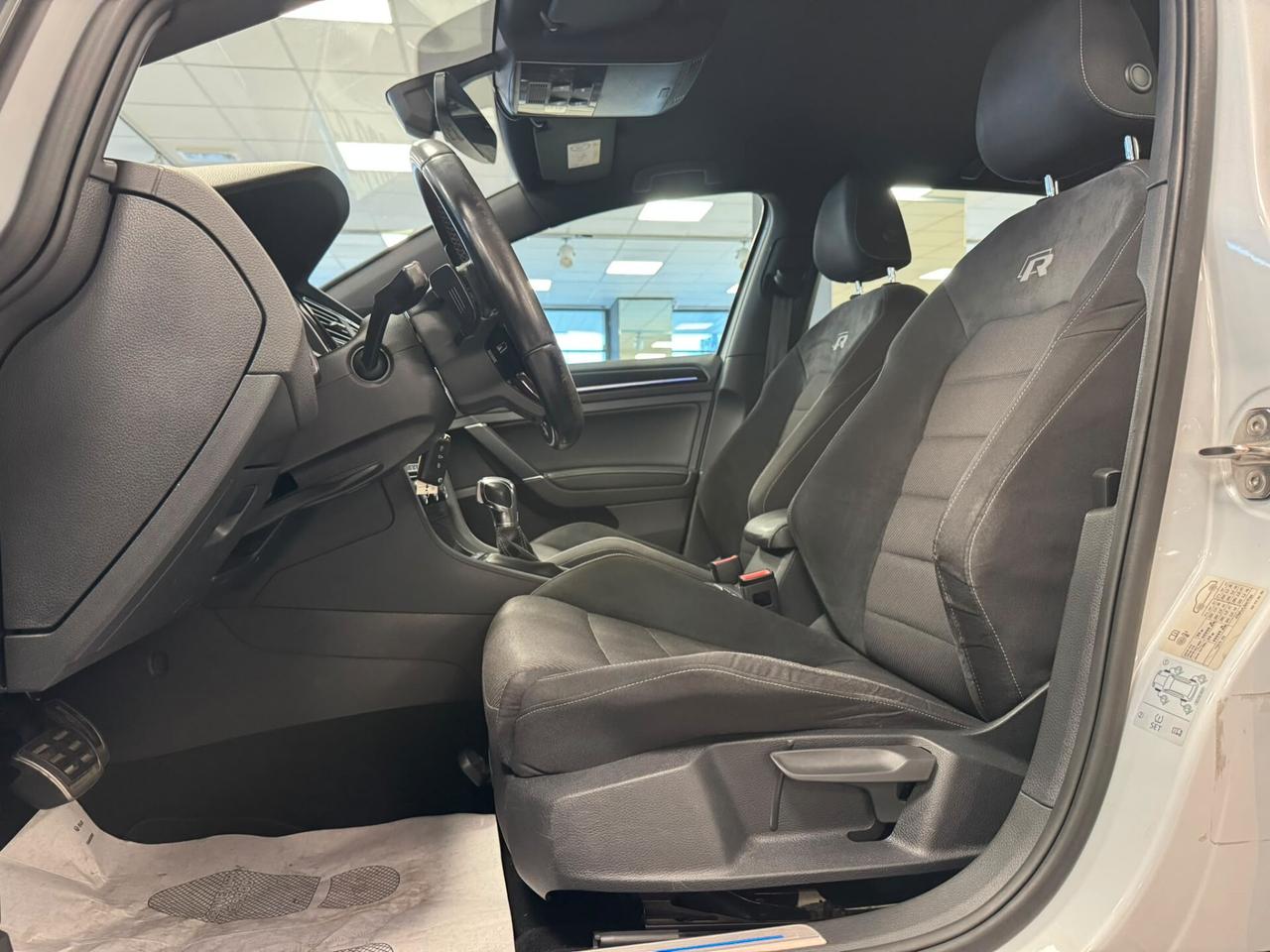 Volkswagen Golf R 2.0 TSI DSG 4MOTION 5p. BMT