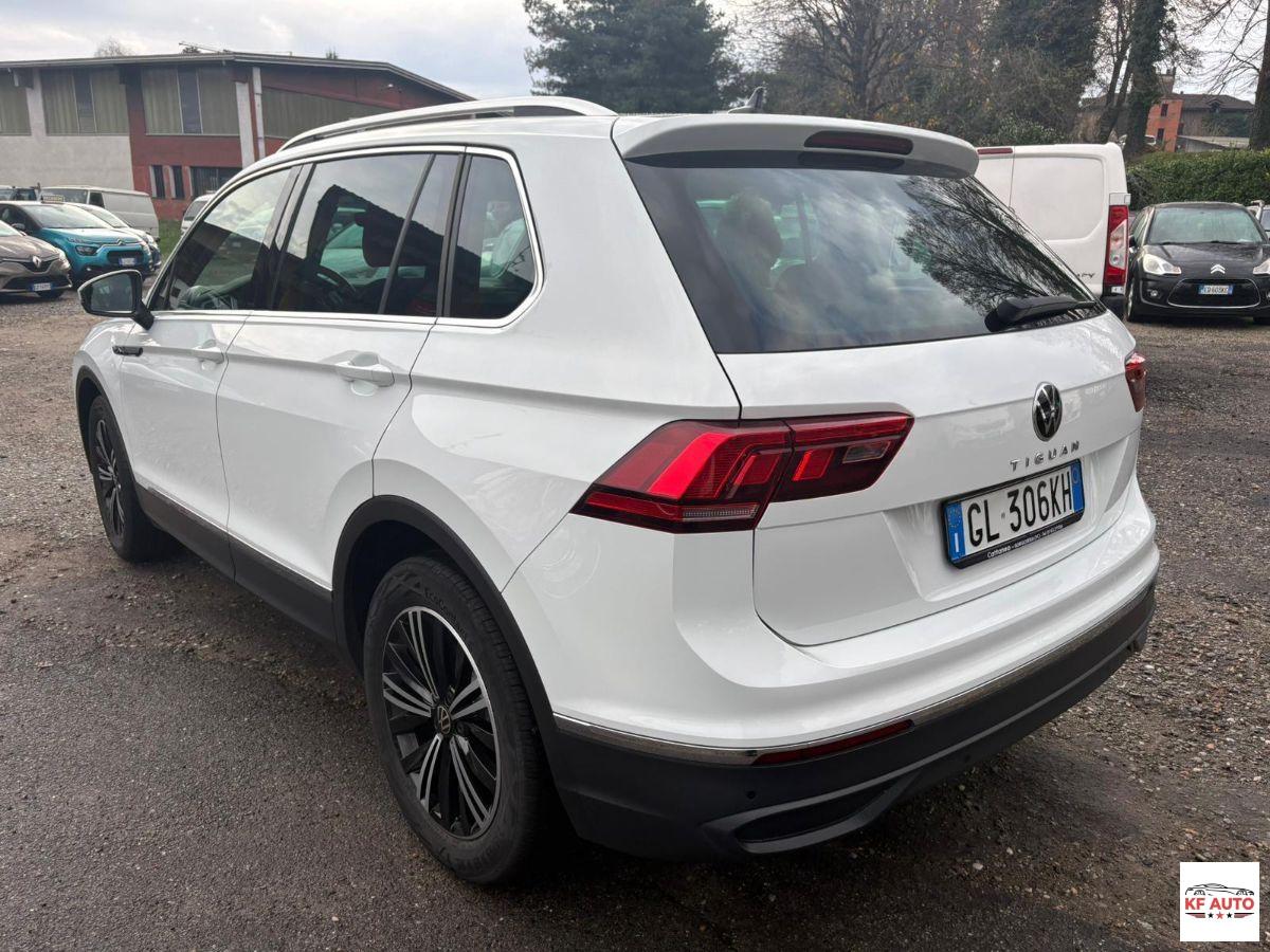 VOLKSWAGEN - Tiguan 2.0 tdi scr Elegance 150cv dsg